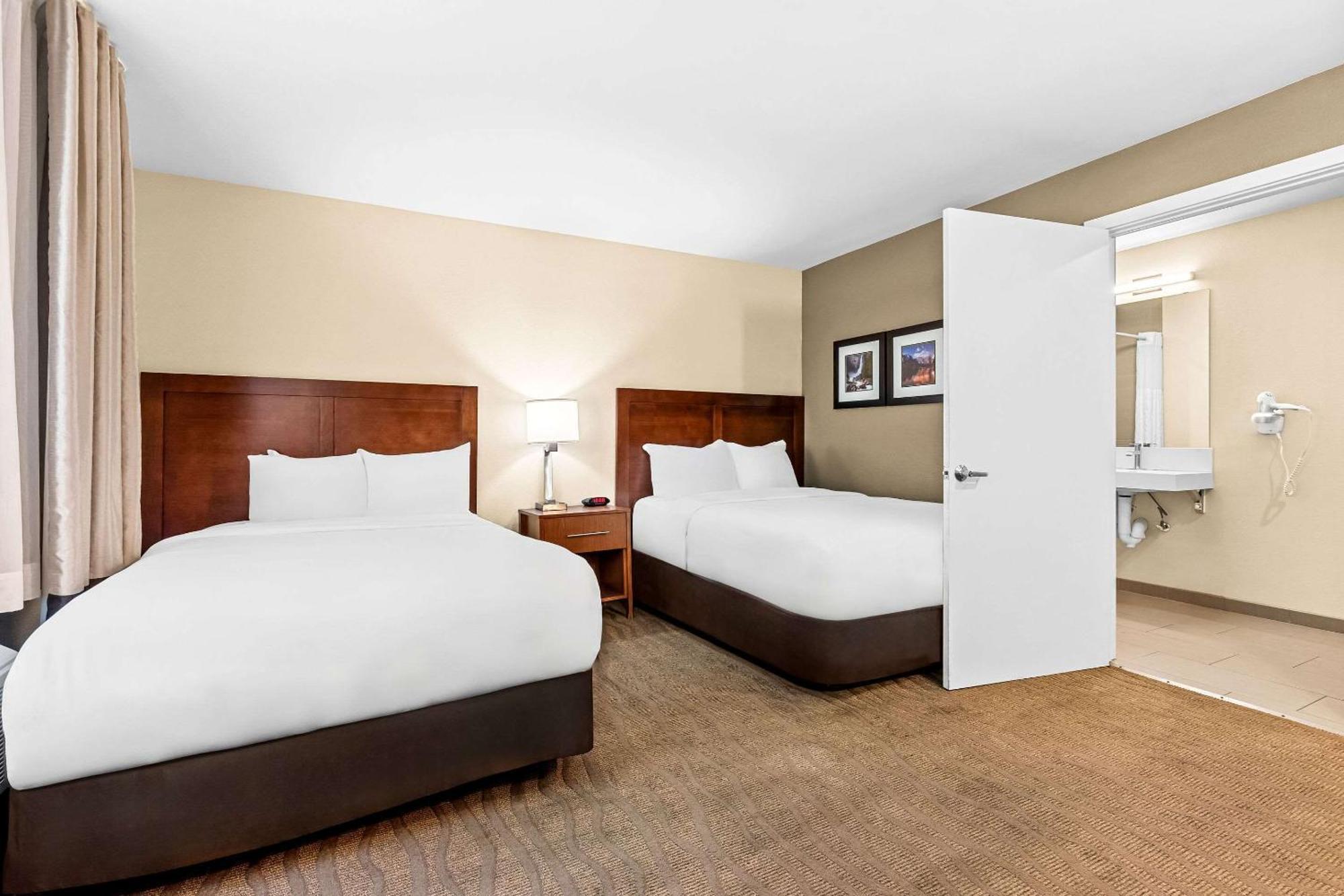 Comfort Inn Модесто Екстериор снимка