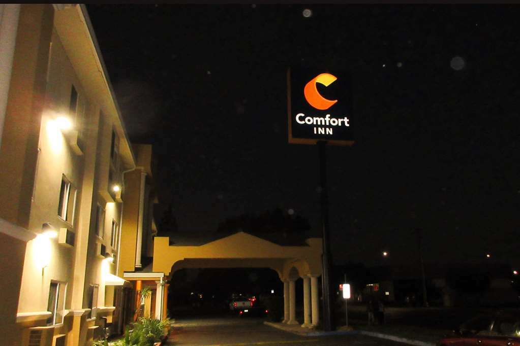 Comfort Inn Модесто Екстериор снимка